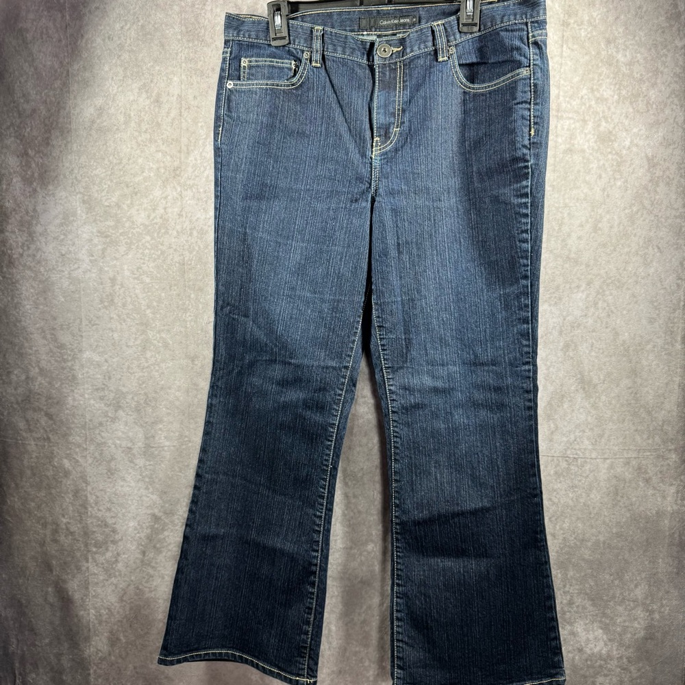 Calvin‎ Klein Women’s Size 14 Jeans Dark Wash Regular Flare